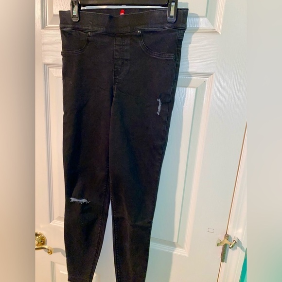 SPANX Black Distressed Denim Jeggings Size Medium 8-10 - Picture 4 of 10